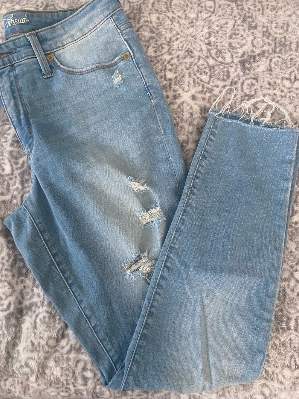 Universal Thread Light Blue Distressed Ankle Jeans